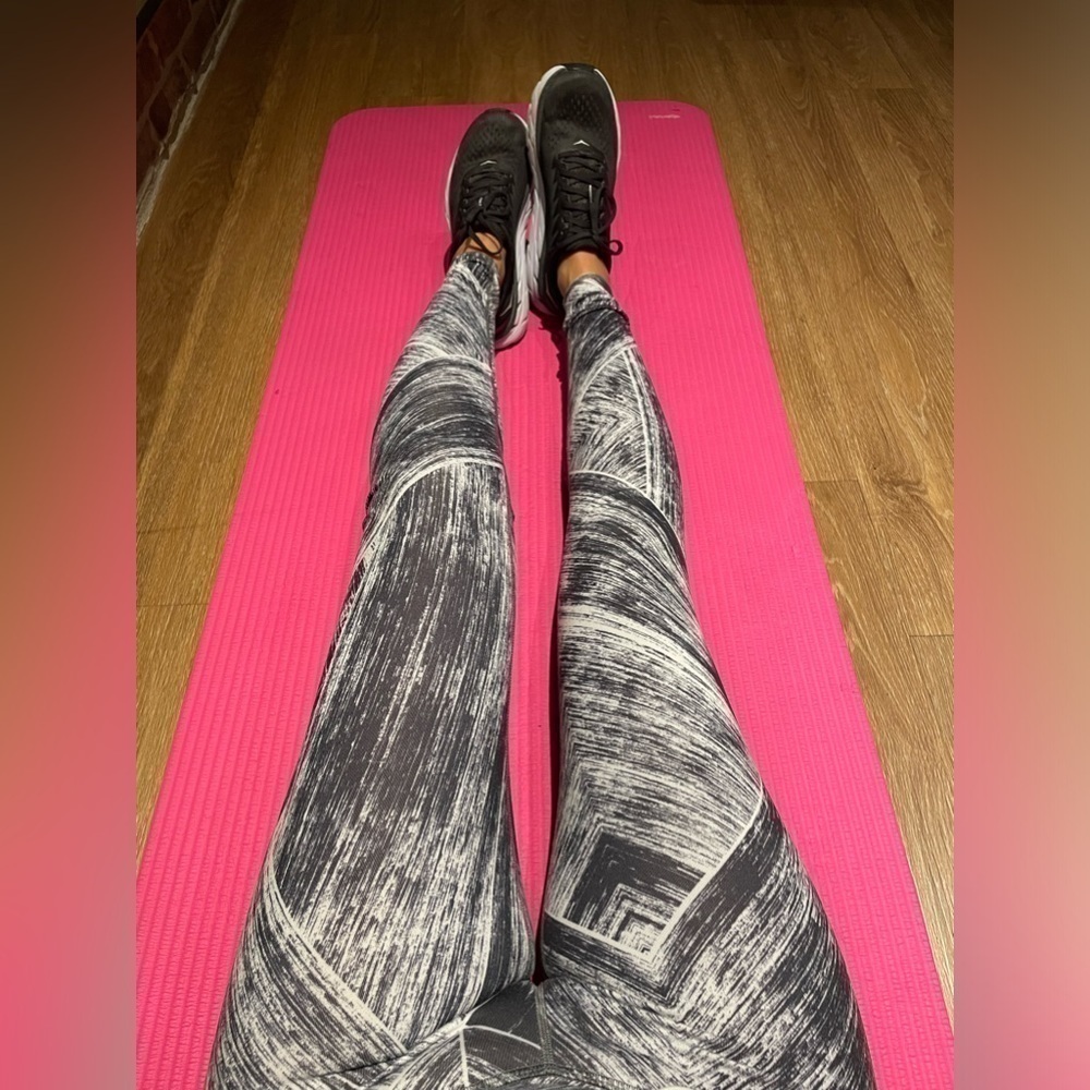 Lululemon Wunder Under Roll Down Leggings Womens Heat Wave White Black. Size 4 - Picture 10 of 12